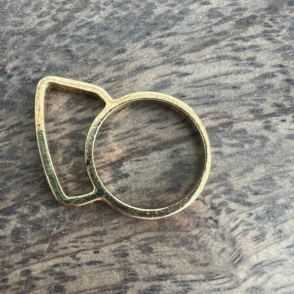 Geometric gold tone ring - size 9 - Picture 7 of 8